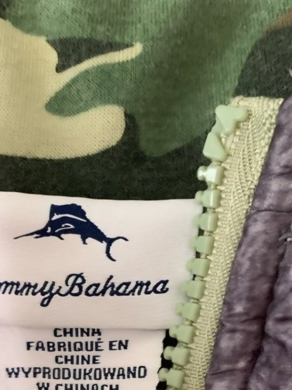 Tommy Bahama grey puffer Green Fun camo Camping lined outdoor hoodie vest 2T - Picture 6 of 7